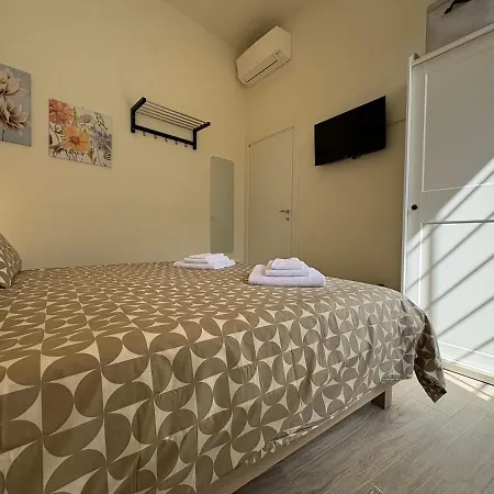 Arte, Business E Relax Nel Cuore Di 公寓 皮亚琴察