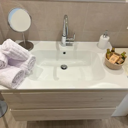 Arte, Business E Relax Nel Cuore Di Διαμέρισμα Πιατσέντζα