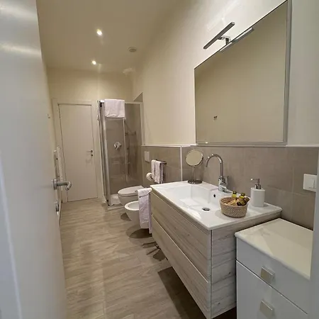 Arte, Business E Relax Nel Cuore Di Πιατσέντζα